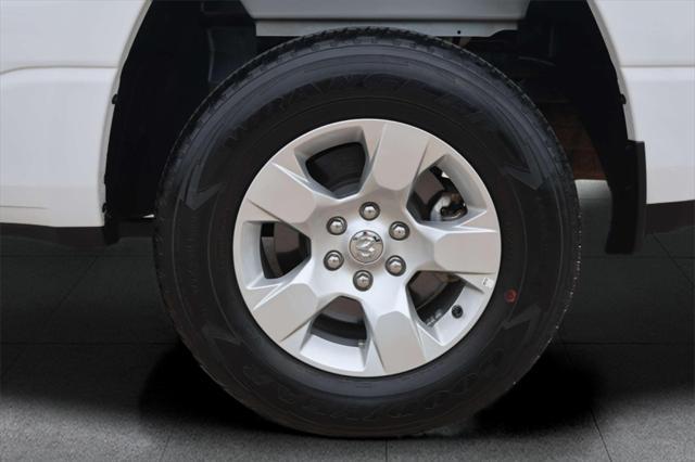 Photo of 2024 Bright White Clearcoat RAM 1500