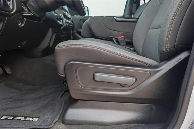 Photo of 2024 Bright White Clearcoat RAM 1500