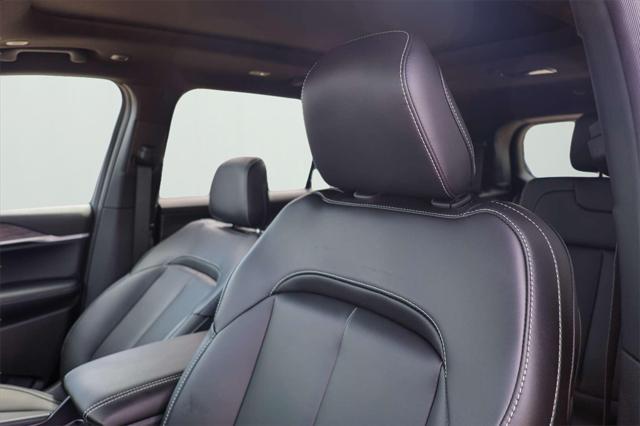 Photo of 2025 Velvet Red Pearlcoat Jeep Grand Cherokee L