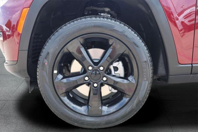 Photo of 2025 Velvet Red Pearlcoat Jeep Grand Cherokee L