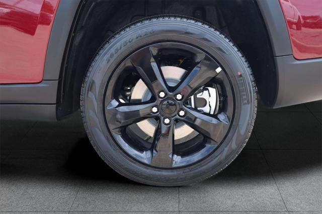 Photo of 2025 Velvet Red Pearlcoat Jeep Grand Cherokee L