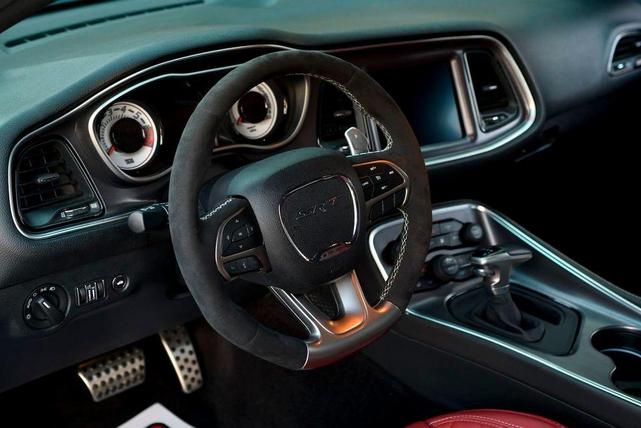 Photo of 2018 White Knuckle Clearcoat Dodge Challenger