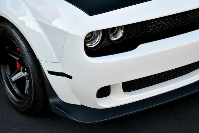 Photo of 2018 White Knuckle Clearcoat Dodge Challenger