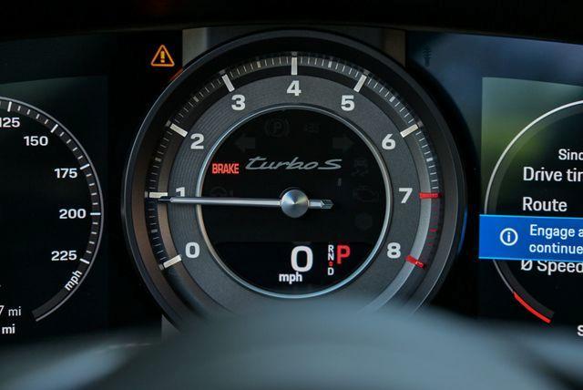 Photo of 2022 Jet Black Metallic Porsche 911