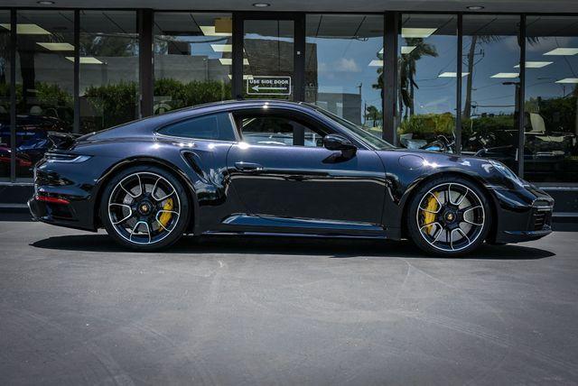 Photo of 2022 Jet Black Metallic Porsche 911