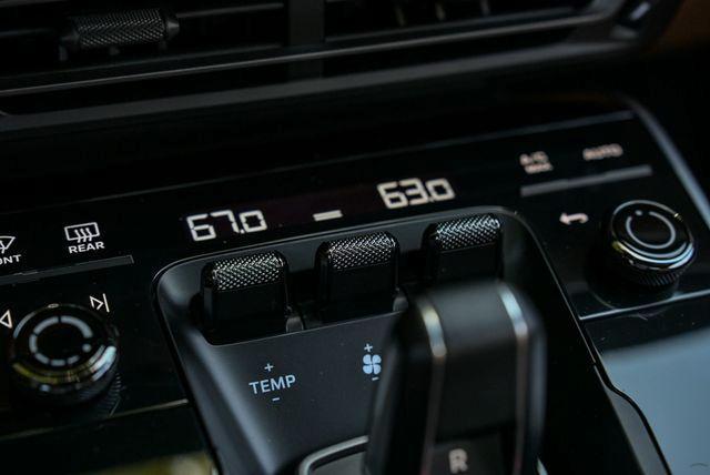 Photo of 2022 Jet Black Metallic Porsche 911