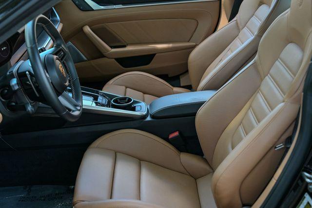 Photo of 2022 Jet Black Metallic Porsche 911