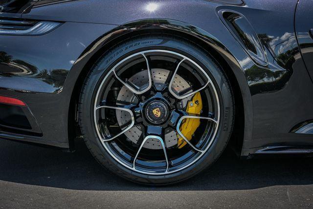Photo of 2022 Jet Black Metallic Porsche 911
