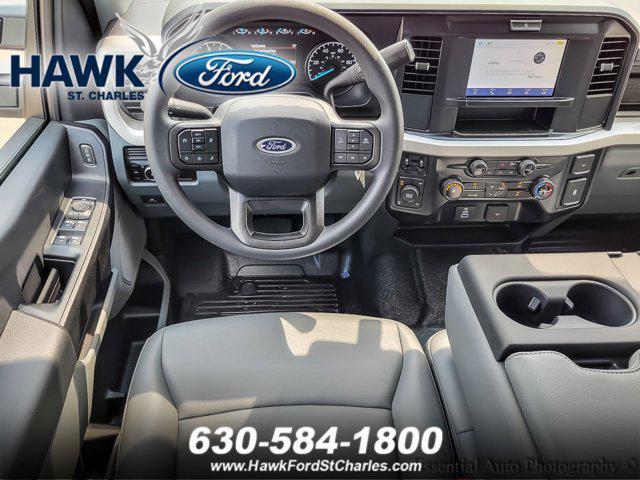 Photo of 2025 Oxford White Ford F-250