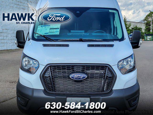 Photo of 2025 Oxford White Ford Transit-250