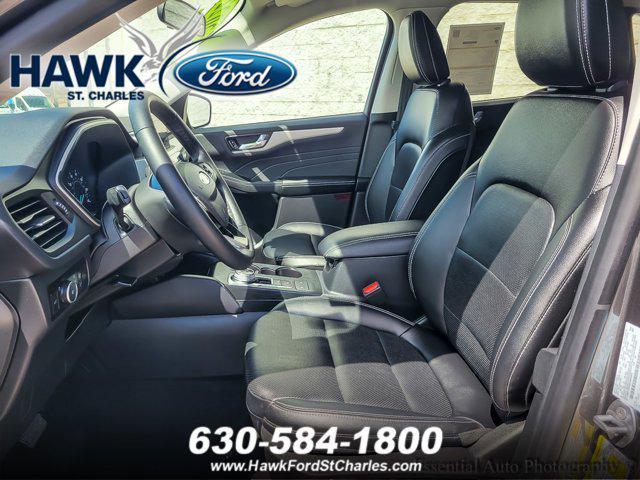 Photo of 2022 Carbonized Gray Metallic Ford Escape