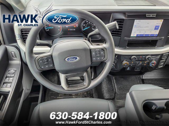Photo of 2025 Oxford White Ford F-250