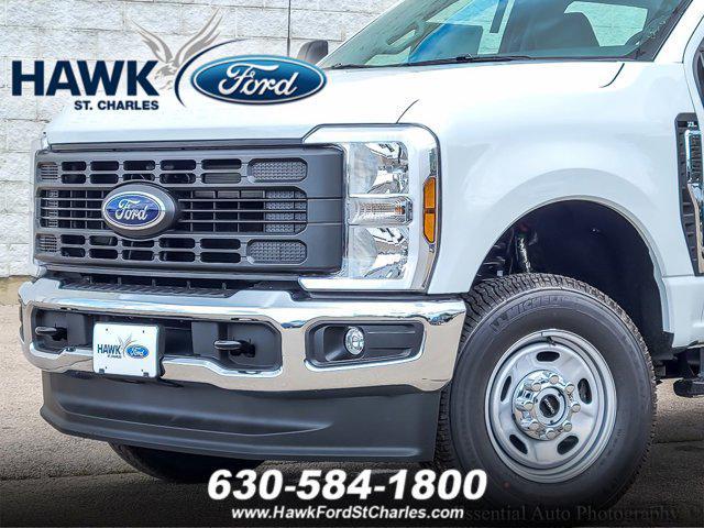 Photo of 2025 Oxford White Ford F-250