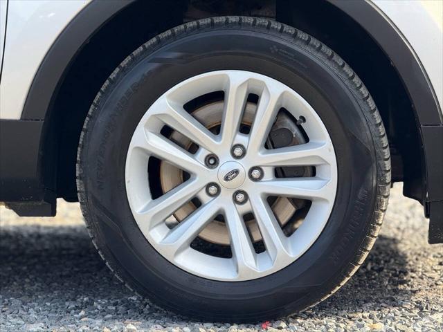Photo of 2014 Ingot Silver Metallic Ford Explorer