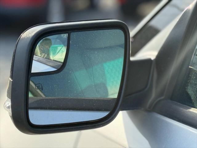 Photo of 2014 Ingot Silver Metallic Ford Explorer