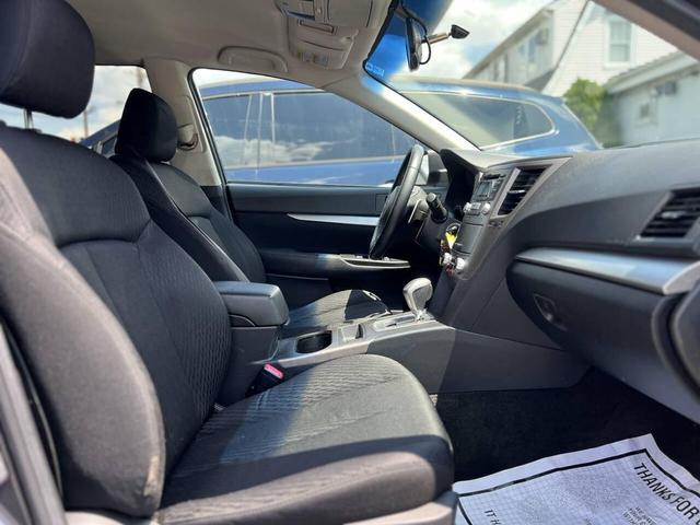 Photo of 2012 Graphite Grey Metallic Subaru Outback