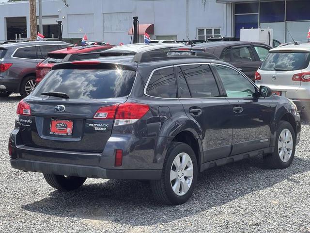 Photo of 2012 Graphite Grey Metallic Subaru Outback