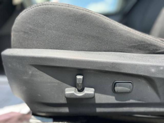 Photo of 2012 Graphite Grey Metallic Subaru Outback