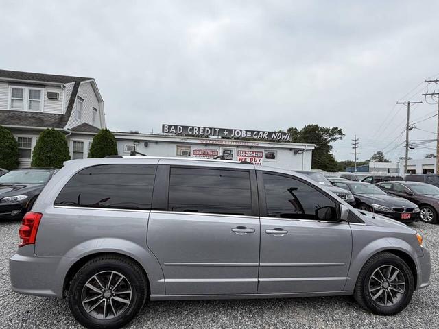Photo of 2016 Billet Silver Metallic Clearcoat Dodge Grand Caravan
