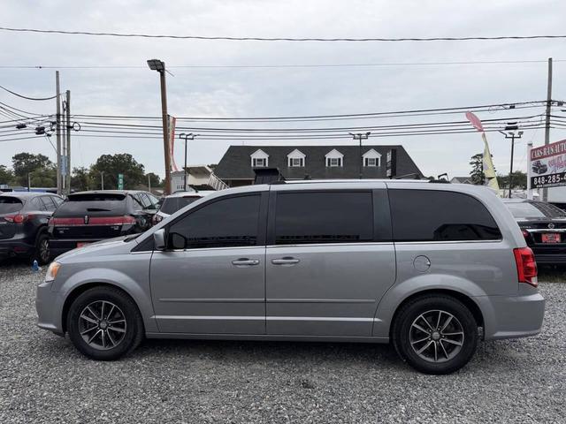 Photo of 2016 Billet Silver Metallic Clearcoat Dodge Grand Caravan