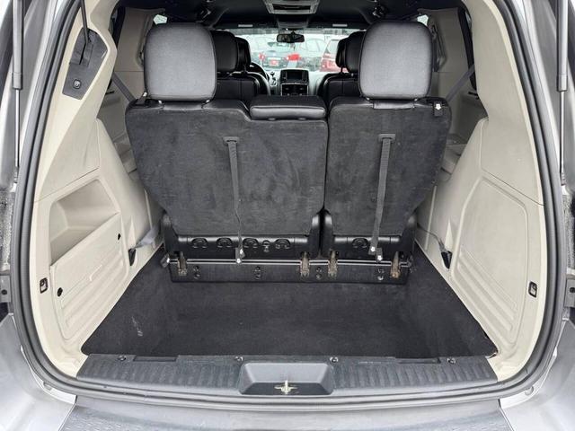 Photo of 2016 Billet Silver Metallic Clearcoat Dodge Grand Caravan