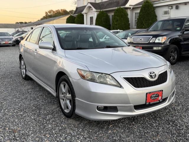 Photo of 2009 Classic Silver Metallic Toyota Camry