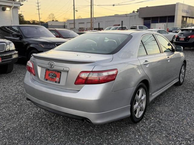 Photo of 2009 Classic Silver Metallic Toyota Camry