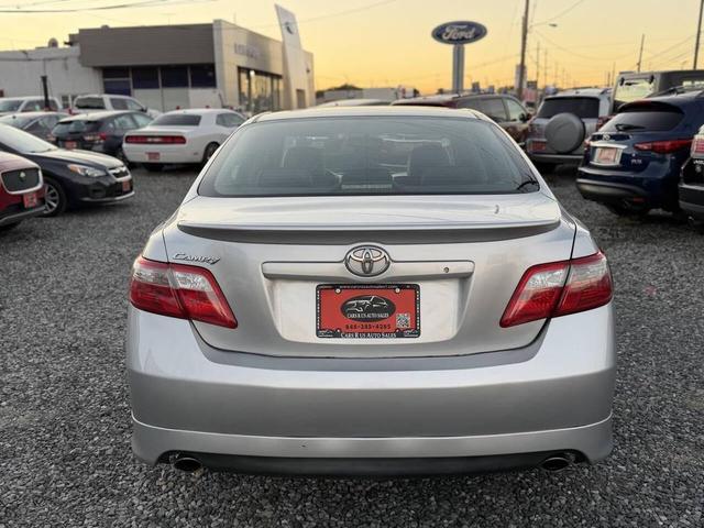 Photo of 2009 Classic Silver Metallic Toyota Camry