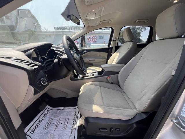 Photo of 2018 Ingot Silver Metallic Ford Escape