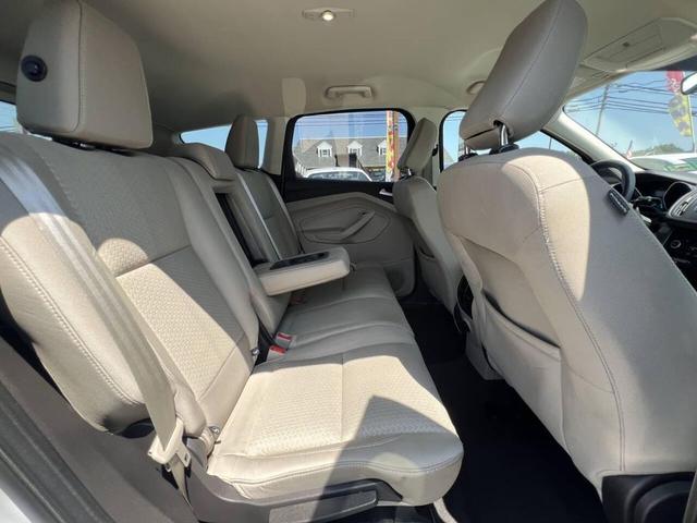 Photo of 2018 Ingot Silver Metallic Ford Escape