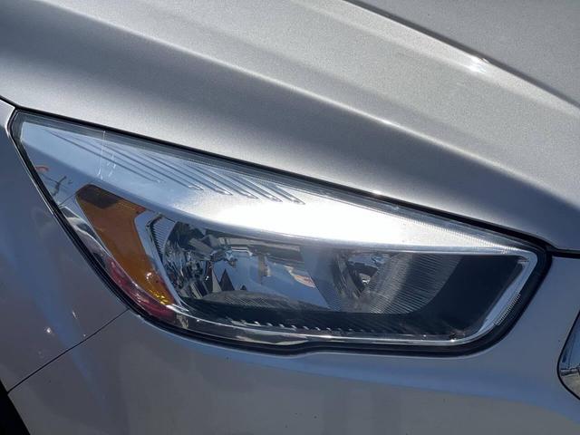 Photo of 2018 Ingot Silver Metallic Ford Escape