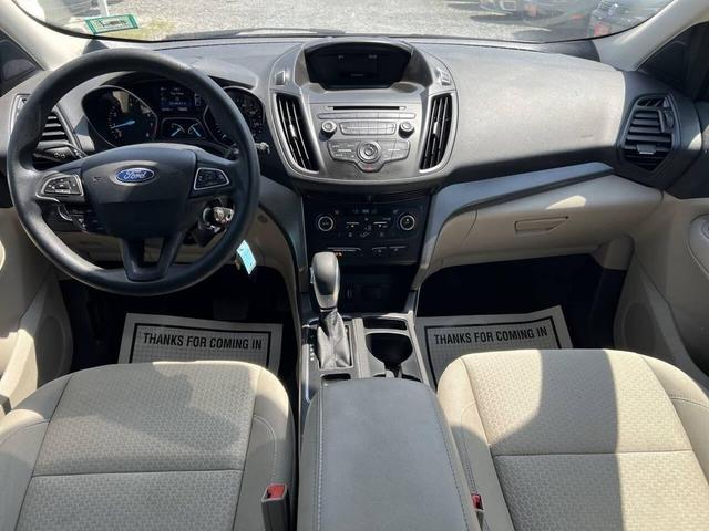 Photo of 2018 Ingot Silver Metallic Ford Escape