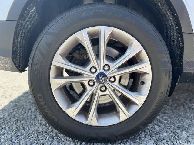 Photo of 2018 Ingot Silver Metallic Ford Escape