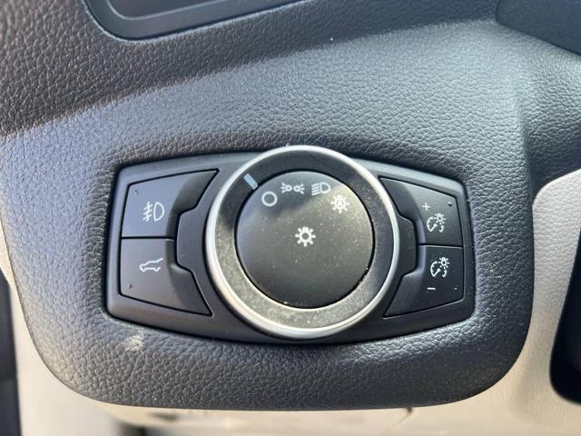 Photo of 2018 Ingot Silver Metallic Ford Escape