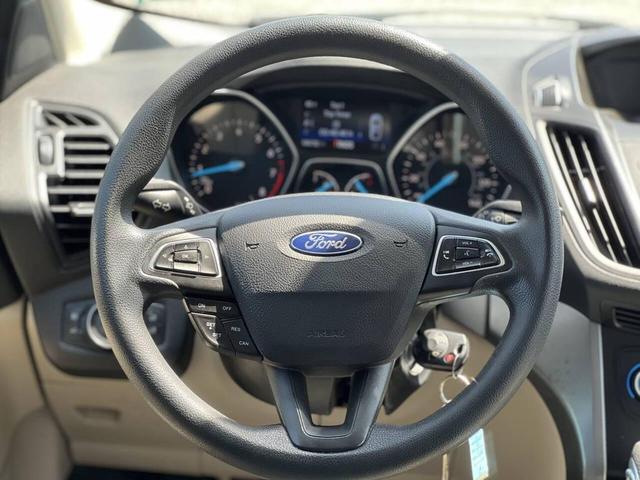 Photo of 2018 Ingot Silver Metallic Ford Escape