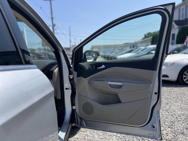 Photo of 2018 Ingot Silver Metallic Ford Escape