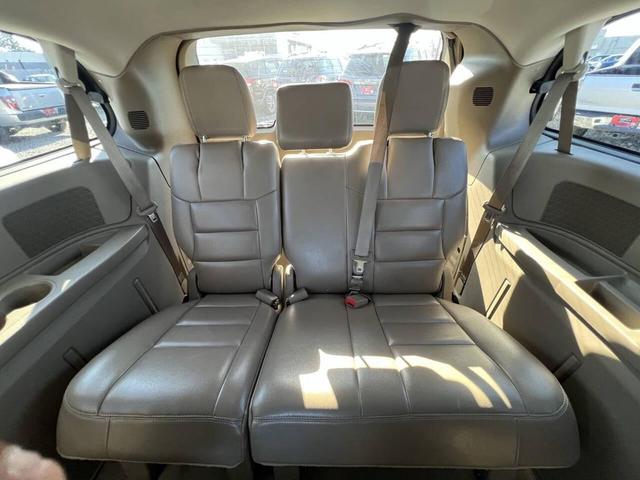 Photo of 2011 Deep Cherry Red Crystal Pearlcoat Chrysler Town & Country