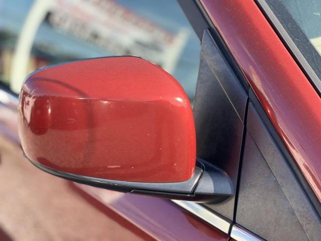 Photo of 2011 Deep Cherry Red Crystal Pearlcoat Chrysler Town & Country