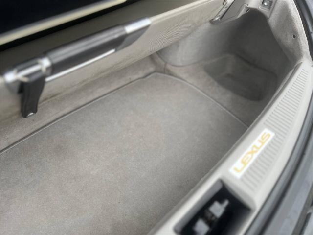 Photo of 2002 Black Onyx Lexus SC 430