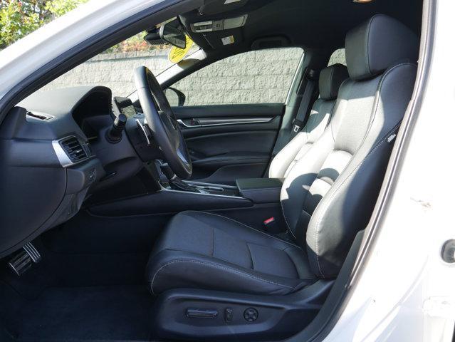 Photo of 2019 Platinum White Pearl Honda Accord