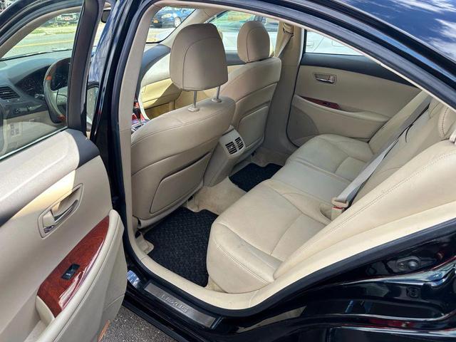 Photo of 2007 Black Lexus ES 350