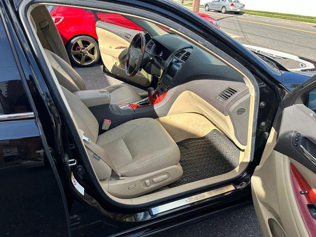 Photo of 2007 Black Lexus ES 350