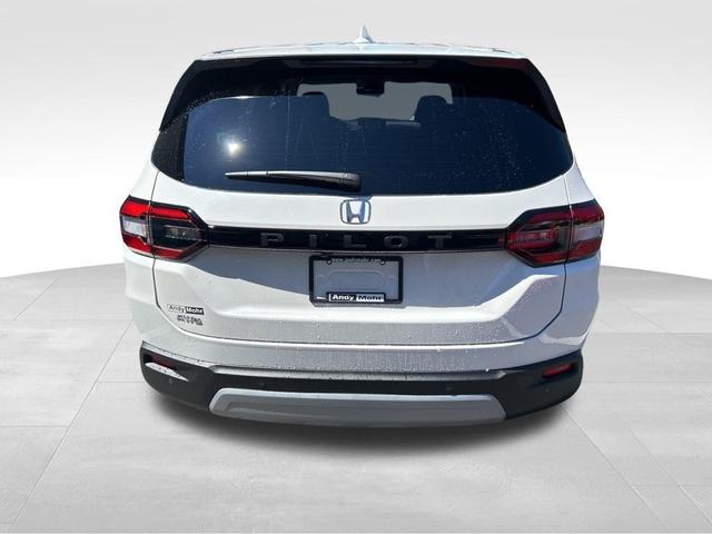 Photo of 2025 Platinum White Pearl Honda Pilot