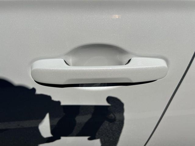 Photo of 2025 Platinum White Pearl Honda Pilot