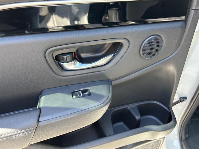 Photo of 2025 Platinum White Pearl Honda Pilot