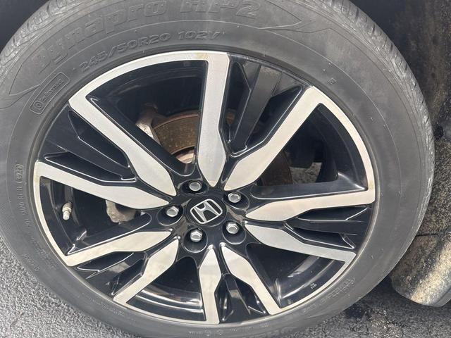 Photo of 2019 Deep Scarlet Pearl Honda Pilot