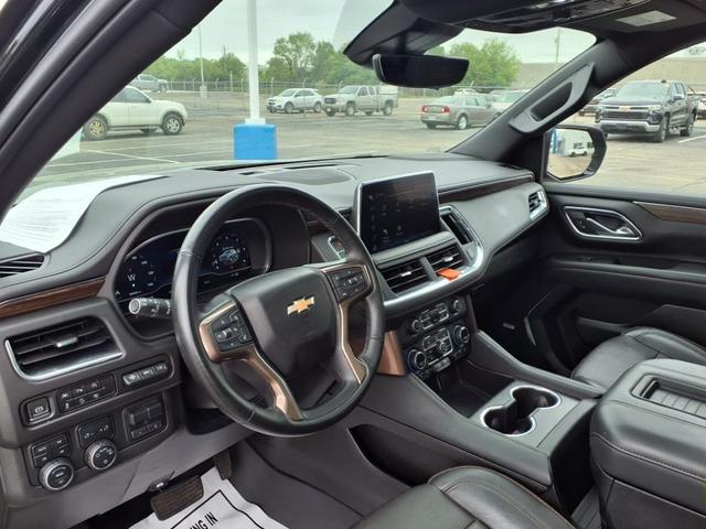 Photo of 2023 Black Chevrolet Suburban