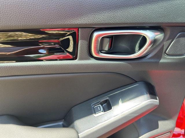 Photo of 2025 Rallye Red Honda Civic Hybrid