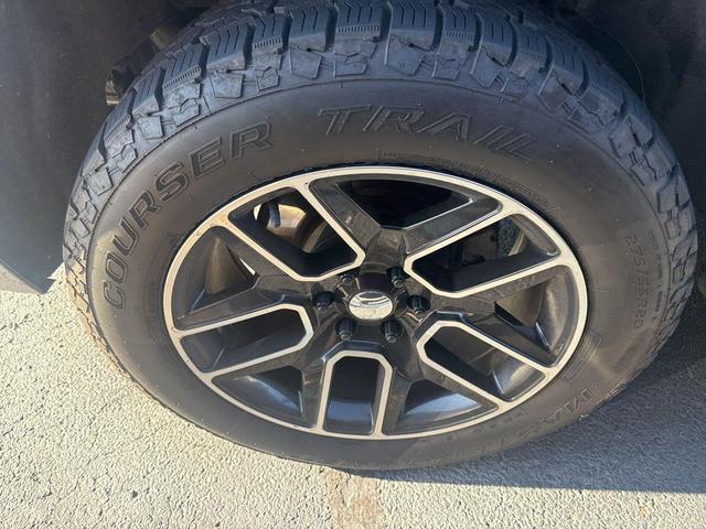 Photo of 2016 Slate Gray Metallic Chevrolet Tahoe