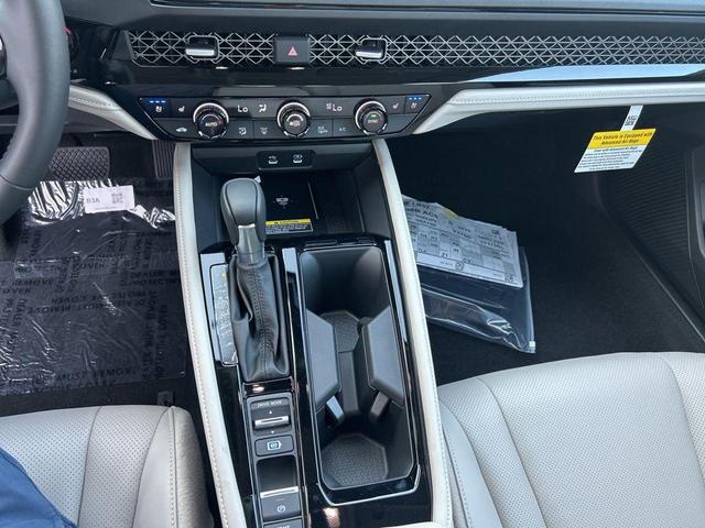 Photo of 2025 Platinum White Pearl Honda Accord Hybrid